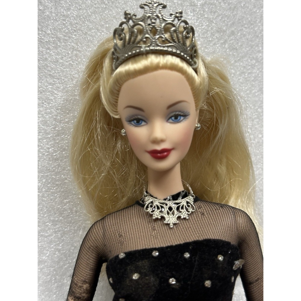 Happy Holidays Barbie Doll Vtg 1991 Mattel‎ Special Edition #1966 Without Box